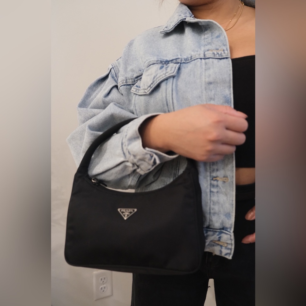 Prada Nylon Vintage Tessuto Shoulder Bag - Picture 4 of 10